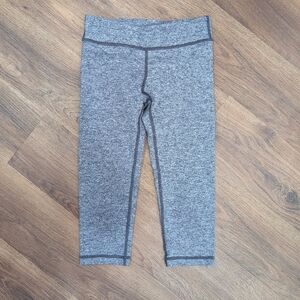 Ivivva by lululemon youth girls Capri leggings size 10 in heathered purple